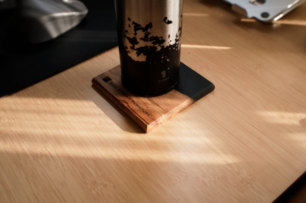 SIDE STREAM FURNITUREウッドレジンコースター