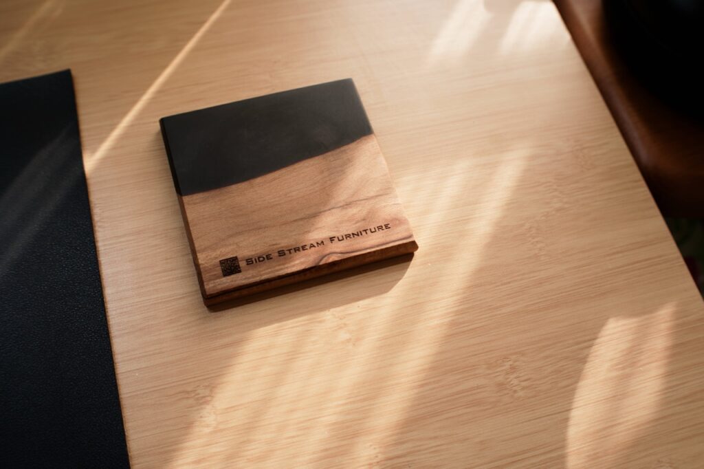SIDE STREAM FURNITUREウッドレジンコースター