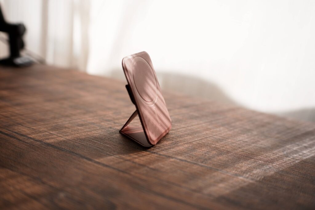 MOFT Snap-On スマホスタンド